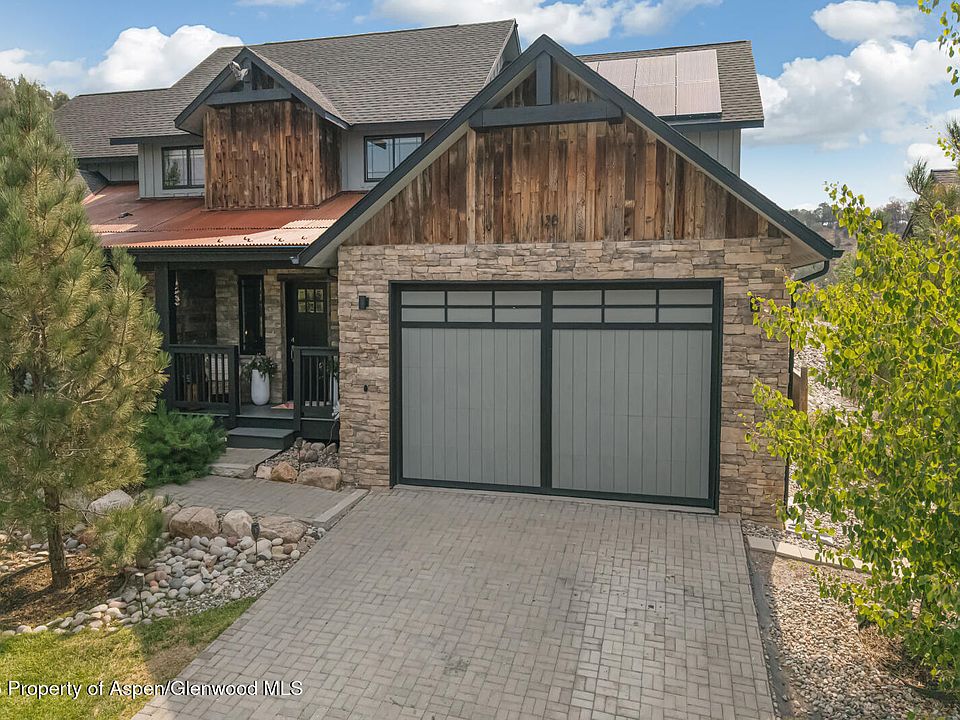 1st image of 120 Deer Valley Dr