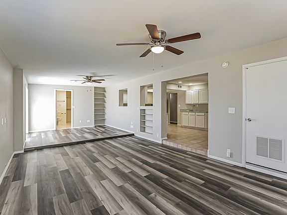 5th image of 3411 S Margo Dr