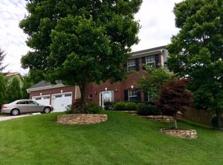8016 Maple Run Ln, Knoxville, TN 37919