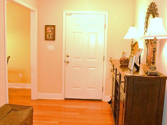 2nd image of 112 Wisteria Ln