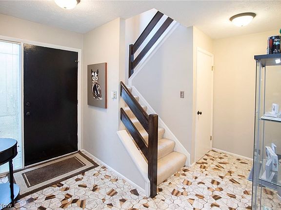 5th image of 7569 Creekwood Dr #21D