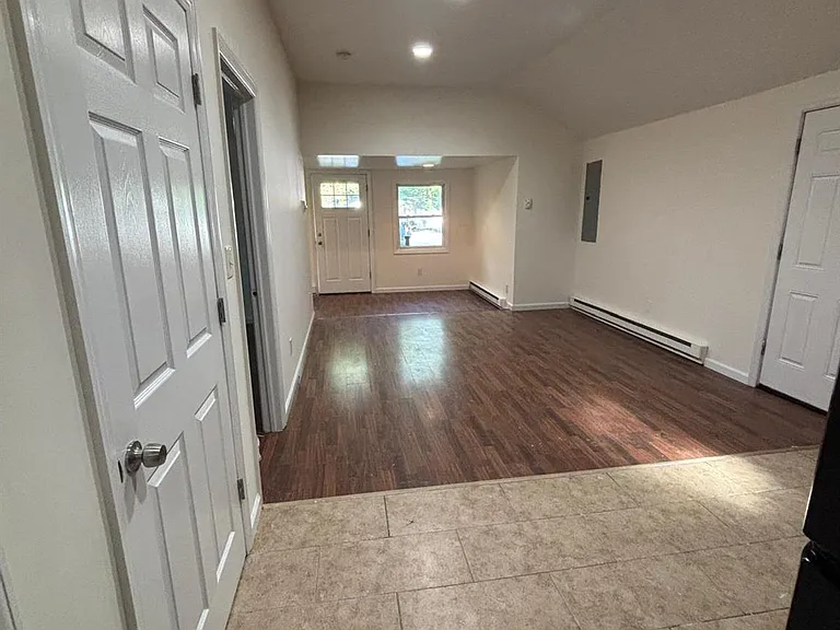 141 Huguenot Dr — Photo 12