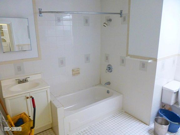 3rd image of 219 Avenue A APT 5R