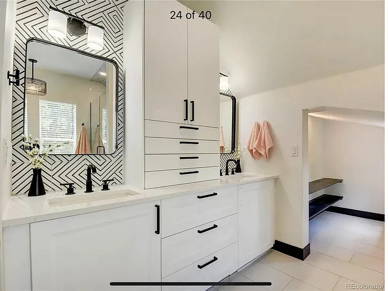 2126 Grove St — Photo 27