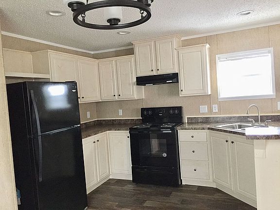3rd image of 210 Cedar St Lot 97