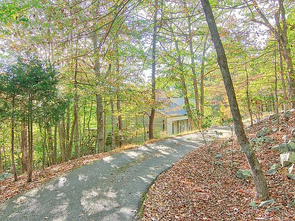 3rd image of 4993 Preston Forest Dr