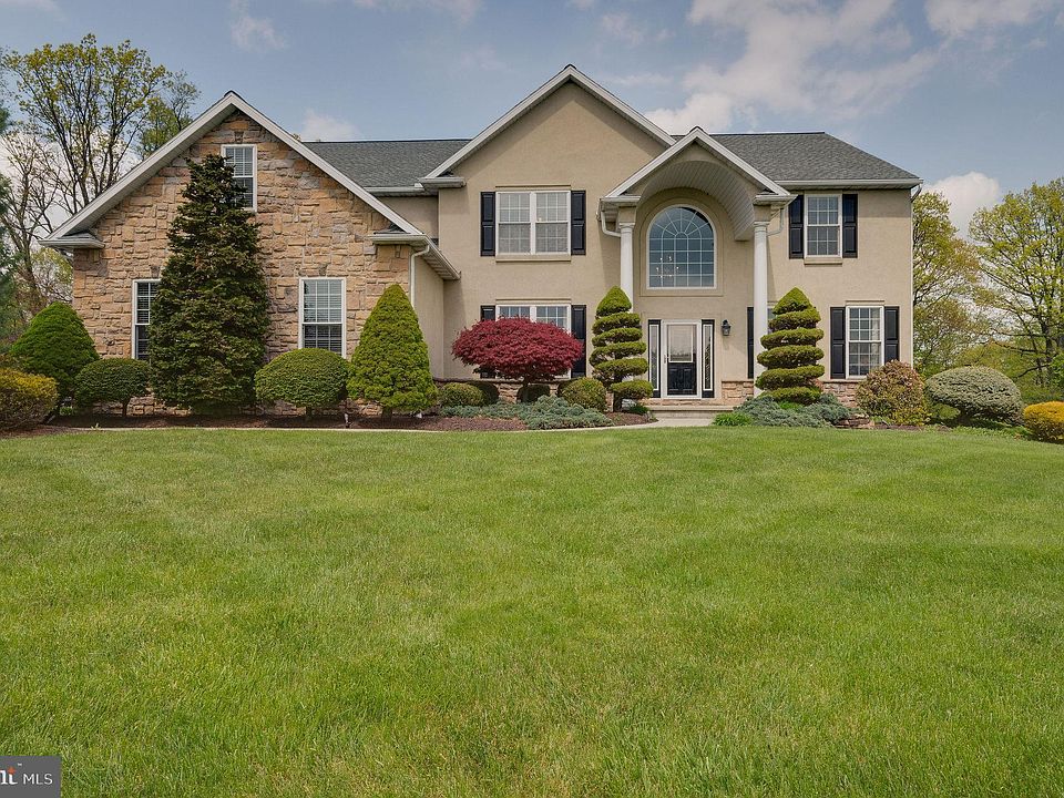 55 Augusta Ln, Fleetwood, PA 19522 Zillow