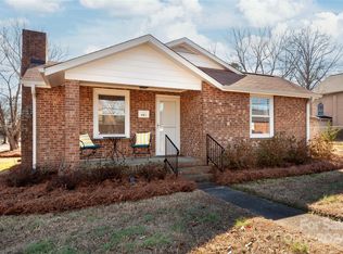 601 W Main St, Dallas, NC 28034