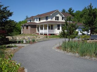 17 Country View Ln, Scituate, RI 02857