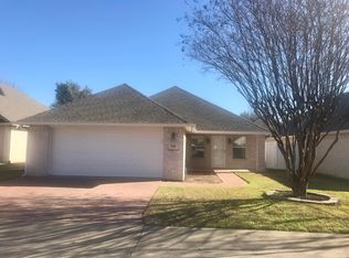 106 Enchanted Ct, Red Oak, TX 75154