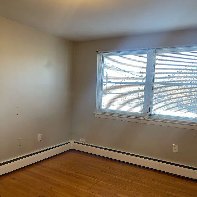 44 Silver Lane — Photo 3