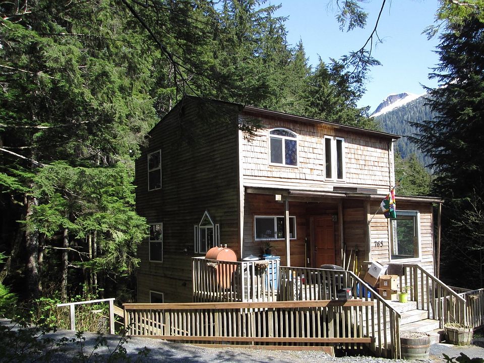 For Sale: 765 Grant St, Ketchikan, AK 99901