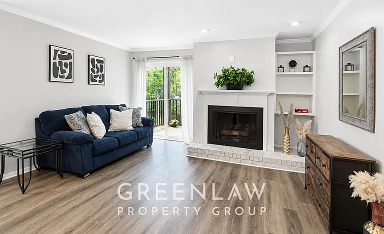 3885 Cedar Cir — Photo 6