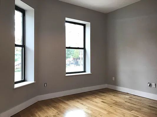 Rented by Simply Brooklyn Realty Inc | media 32