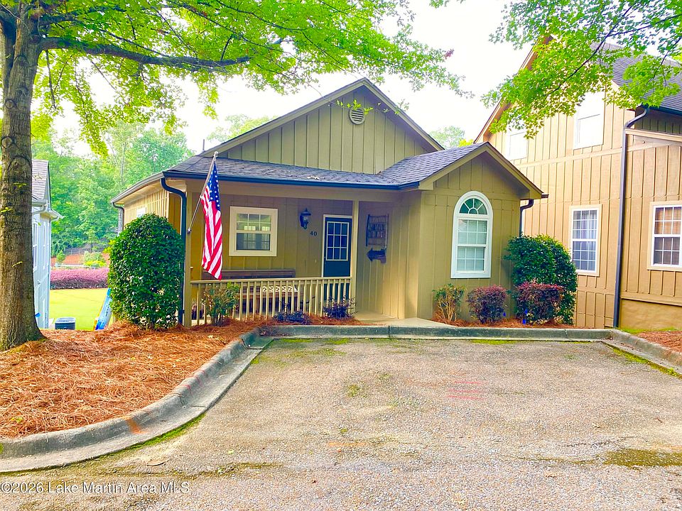 1st image of 40 Honeysuckle Ln