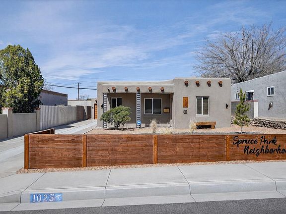 3rd image of 1025 Roma Ave NE