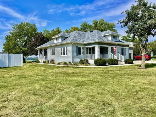 725 Highland Hwy, Ortonville, MN 56278