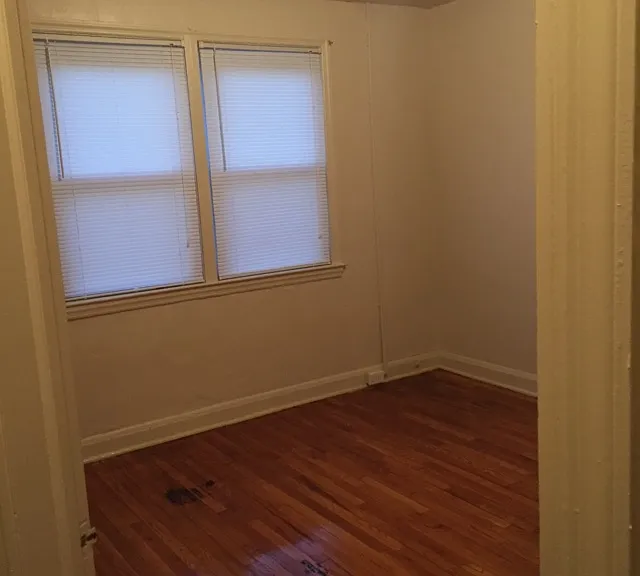 5813 Chinquapin Parkway2nd Loop — Photo 4