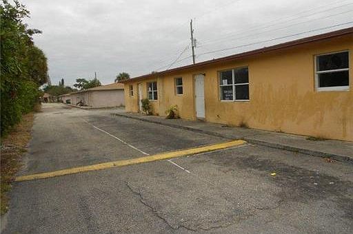 1st image of 2624 S Avenue