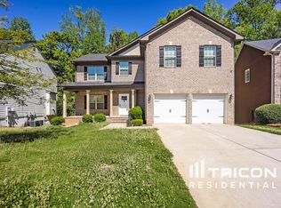 4605 Creekside Cv, Atlanta, GA 30349