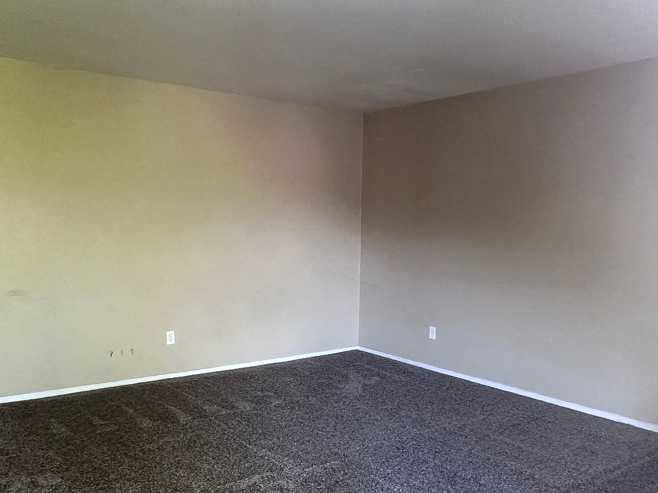 2nd image of 3372 R St