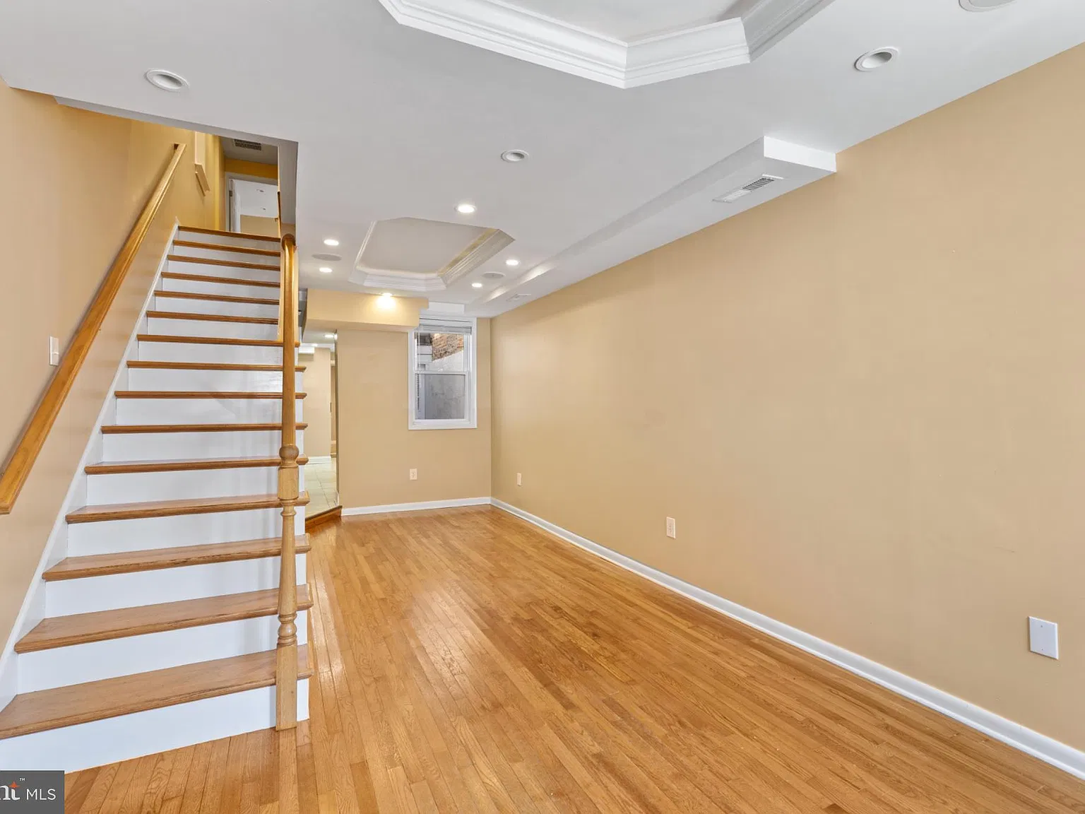 3 bed, 2.0 bath, 1314 sqft, $2,250 — Photo 3