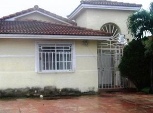 12389 NW 97th Pl, Hialeah Gardens, FL 33018