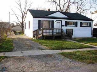 33587 Otto Ave, Fraser, MI 48026