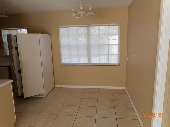 4th image of 2478 Boyd Ave