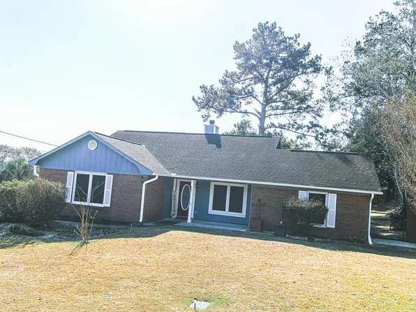 104 Rolling Pines Dr, Enterprise, AL 36330