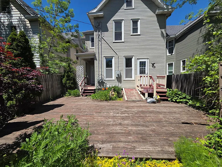 2618 W 5th St — Photo 12