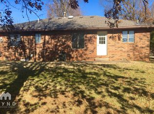 1038 W Cherokee St, Springfield, MO 65807