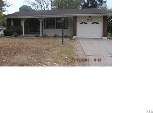 1825 Elkins Dr, Saint Louis, MO 63136