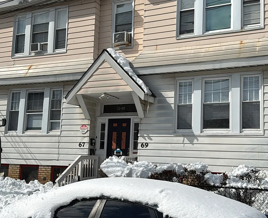 67-69 Smith St