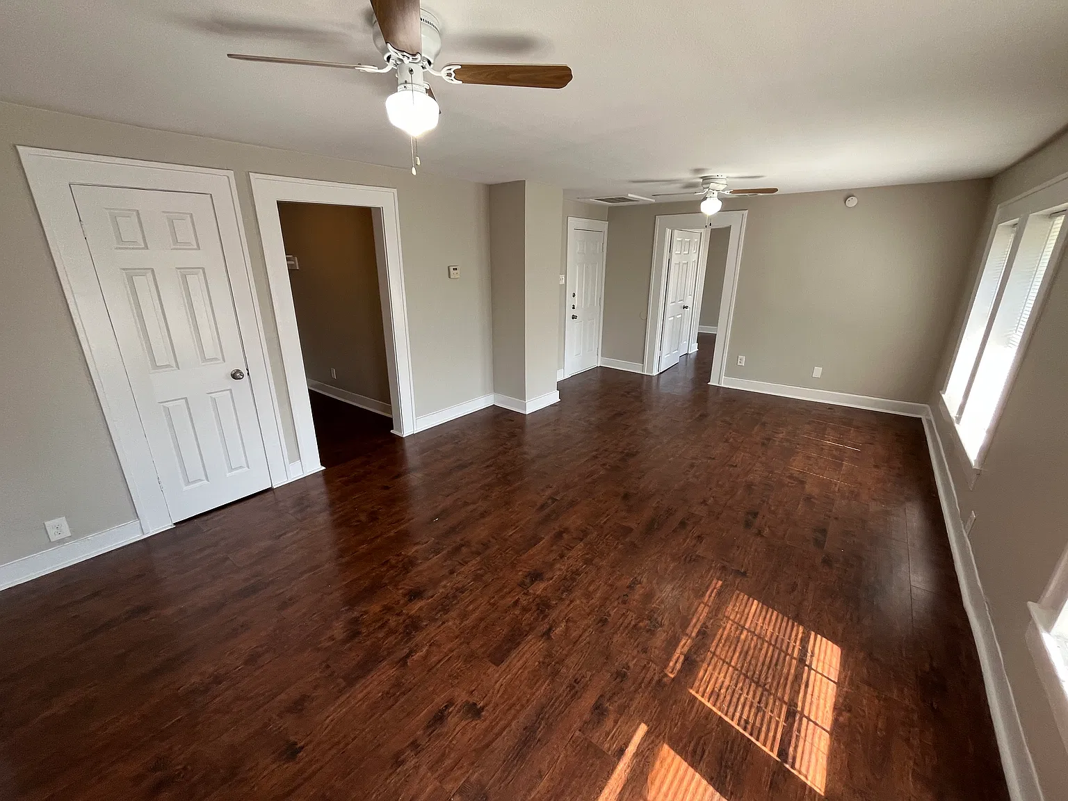 1 bed, 886 sqft, $950 — Photo 2