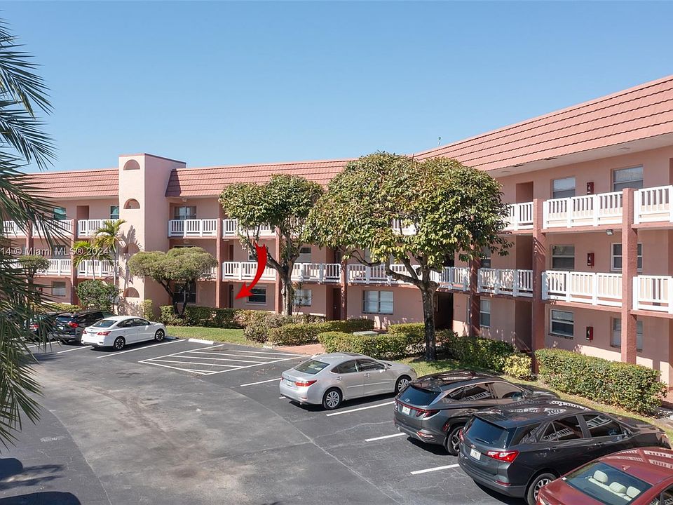 1st image of 9461 Sunrise Lakes Blvd APT 104