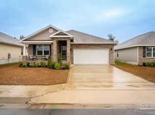 5665 Guinevere Ln, Milton, FL 32583
