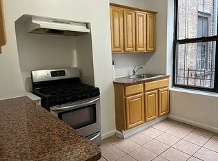 931 8th Ave #2, New York, NY 10019