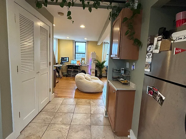 378 Thames St #4 — Photo 13