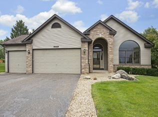 3306 Rolling Hills Dr, Eagan, MN 55121