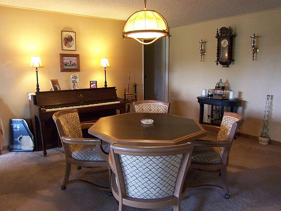 Extra Dining Room