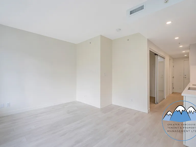 13318 104th Ave #204 — Photo 7