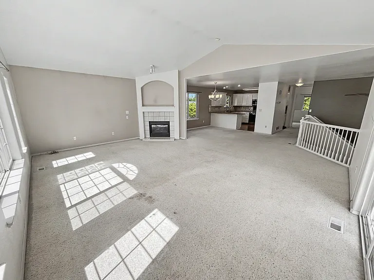 4021 Red Talon Dr — Photo 2