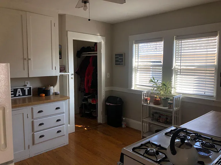 264 Robbins St #2 — Photo 8