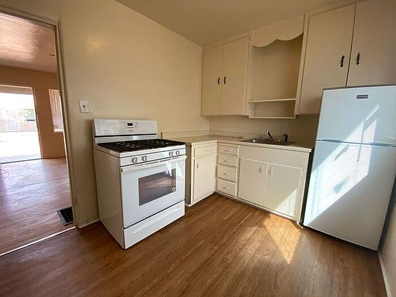 5th image of 507 Adams St NE #507