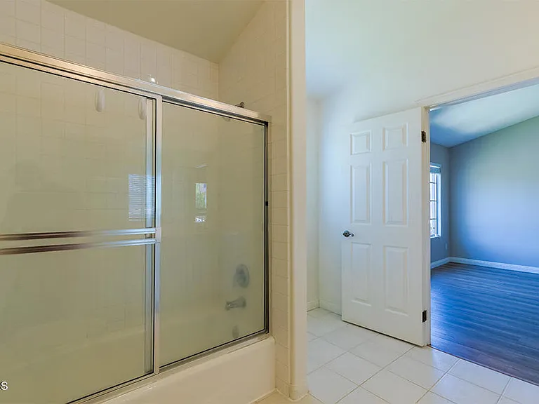 4516 Ramsdell Ave #103 — Photo 16