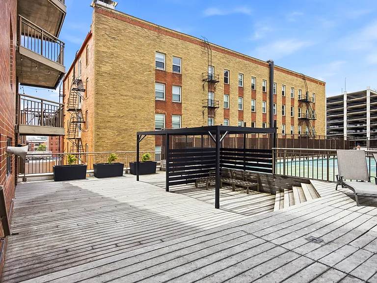 300 Walnut St #2008 — Photo 27
