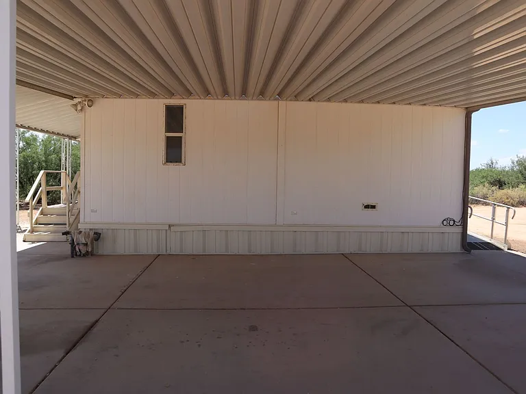 545 N Sabin St — Photo 5