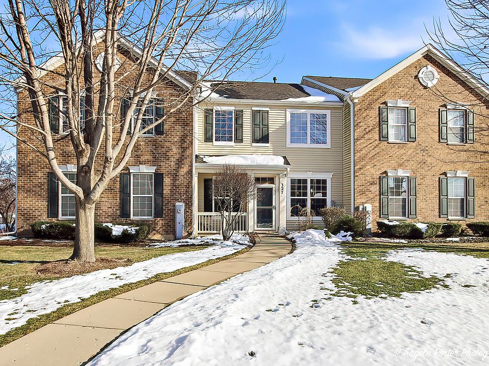 1st image of 327 S Litchfield Dr Unit 327