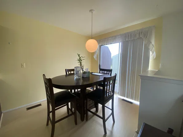 42526 Saratoga Rd #42526, Canton, MI 48187